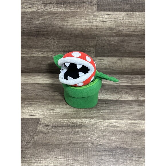 Piranha Plant Super Mario Bros. Nintendo 2017 Hand Puppet Plush Hashtag - Picture 1 of 9